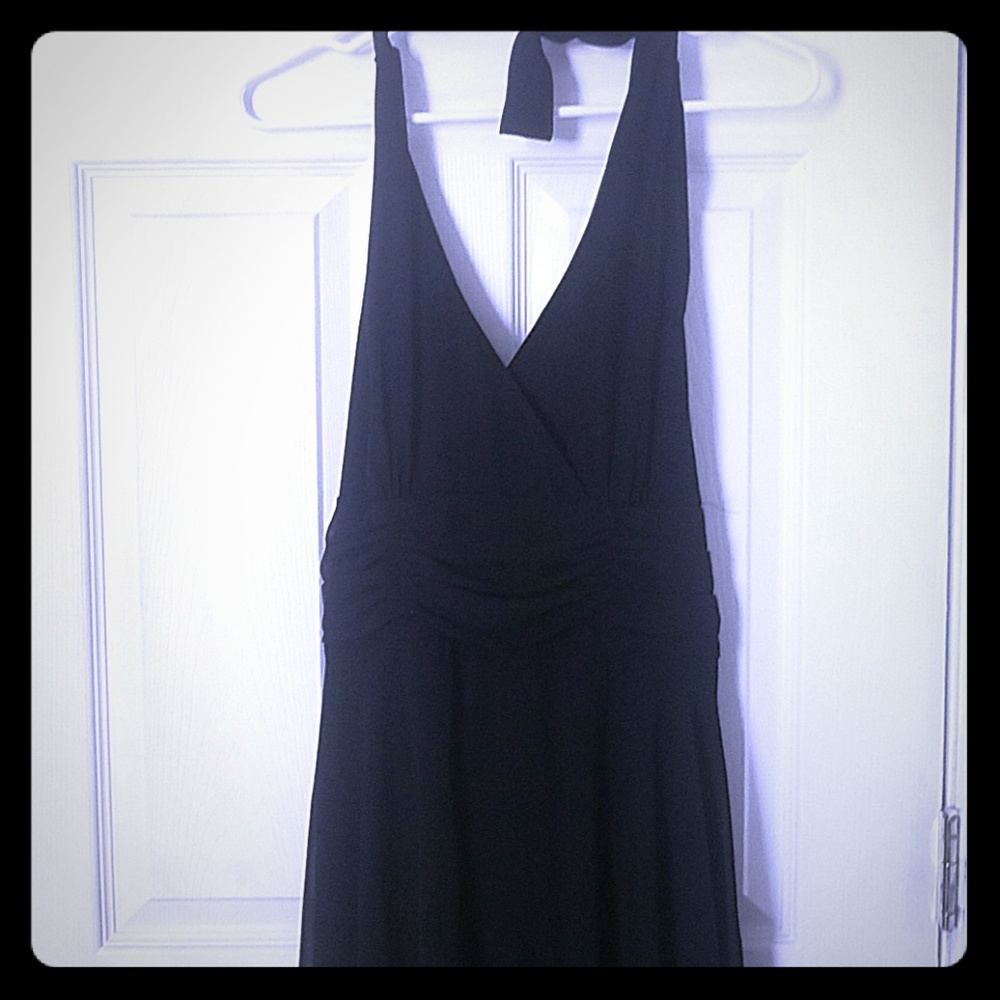 Gorgeous black halter dress for a summer wedding